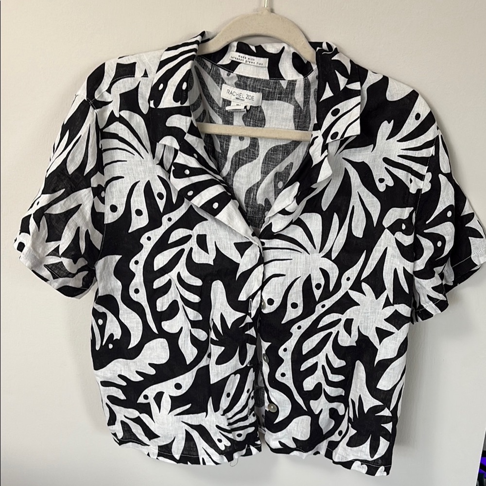 Black and White Patterned Women's Top